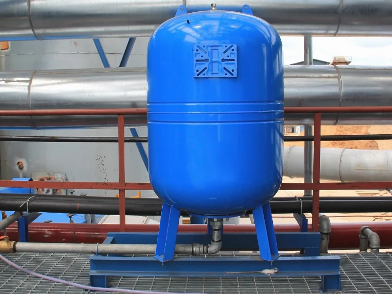 محل مناسب نصب مخزن تحت فشار روی سطح صاف و خشک